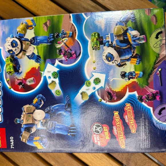 LEGO Logan the Mighty Panda Set - Blue, White, Green - Picture 2 of 2